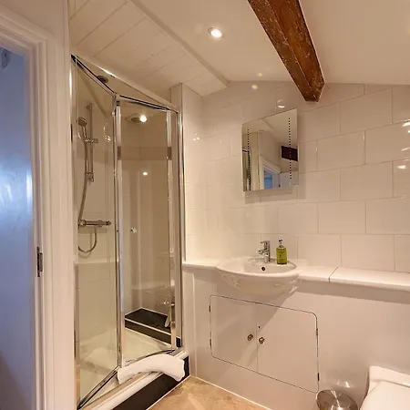 The Bolthole, 度假居 莱伯恩